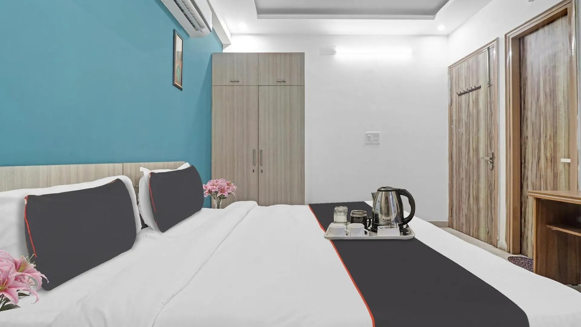 Hotel Capital O Maharaja Gurgaon